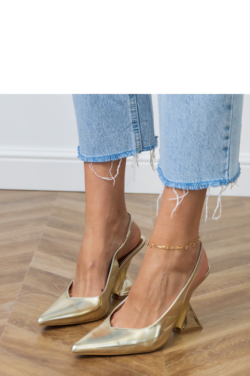  Heel pumps model PRIMO  yellow