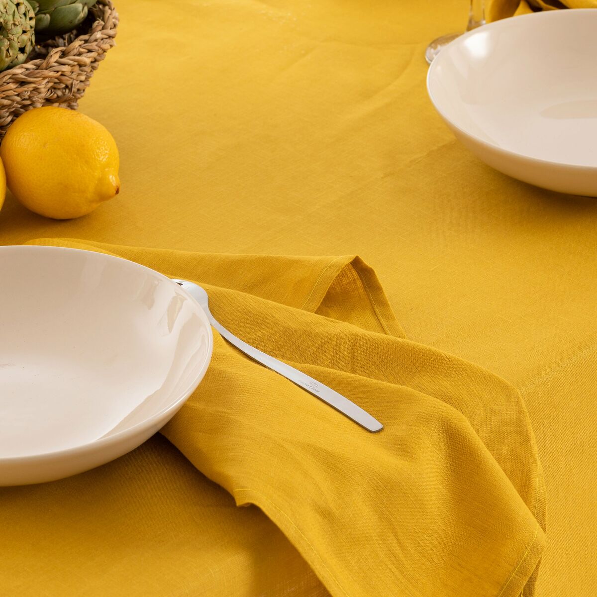 Tablecloth Mauré 400 x 150 cm Mustard