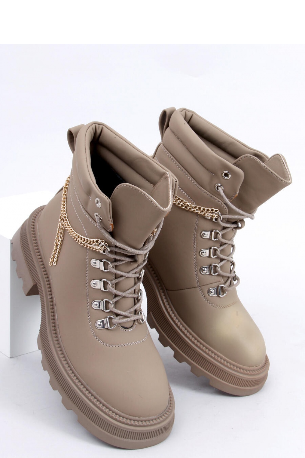  Trapper shoes model 171107 Inello  beige