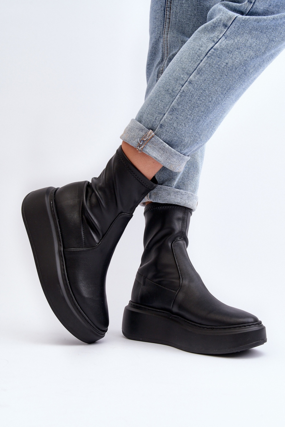  Buskin boots model 192283 Step in style  black