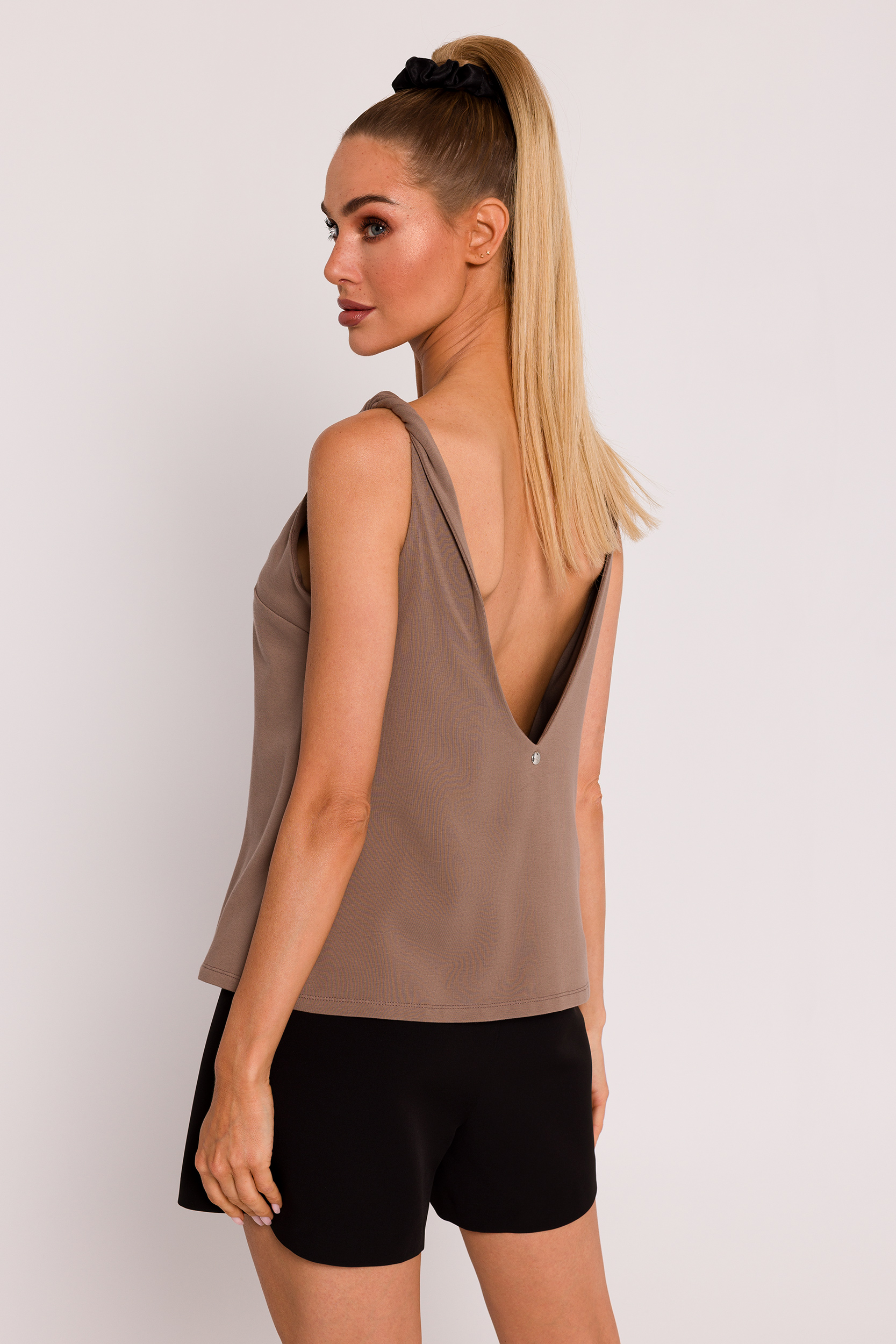  Blouse model 193546 Moe  brown