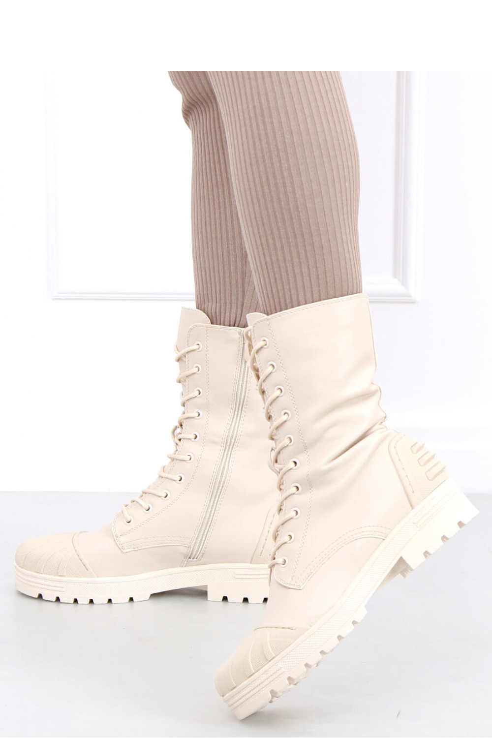  Bootie model 159020 Inello  beige