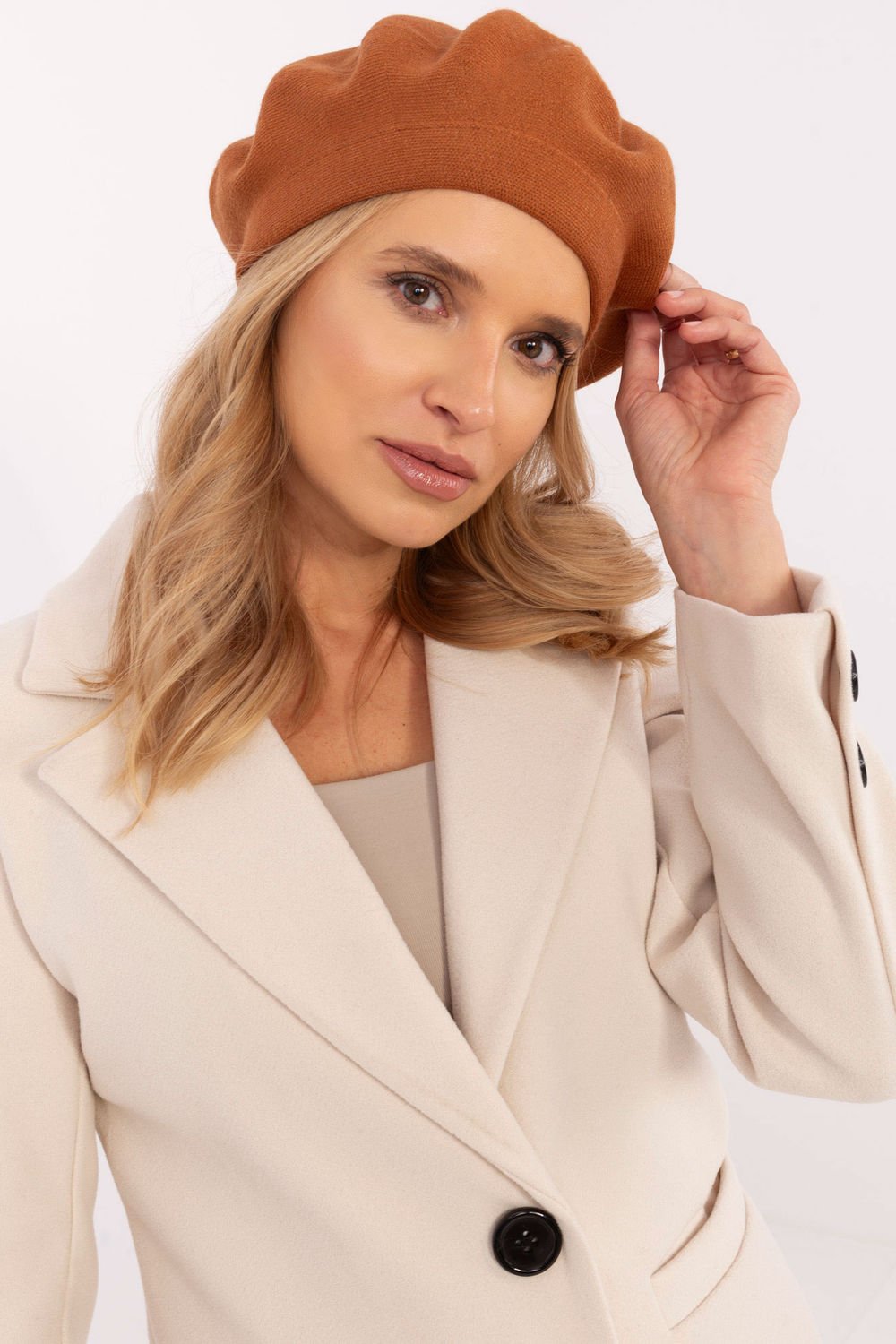  Beret model 204996 AT  brown