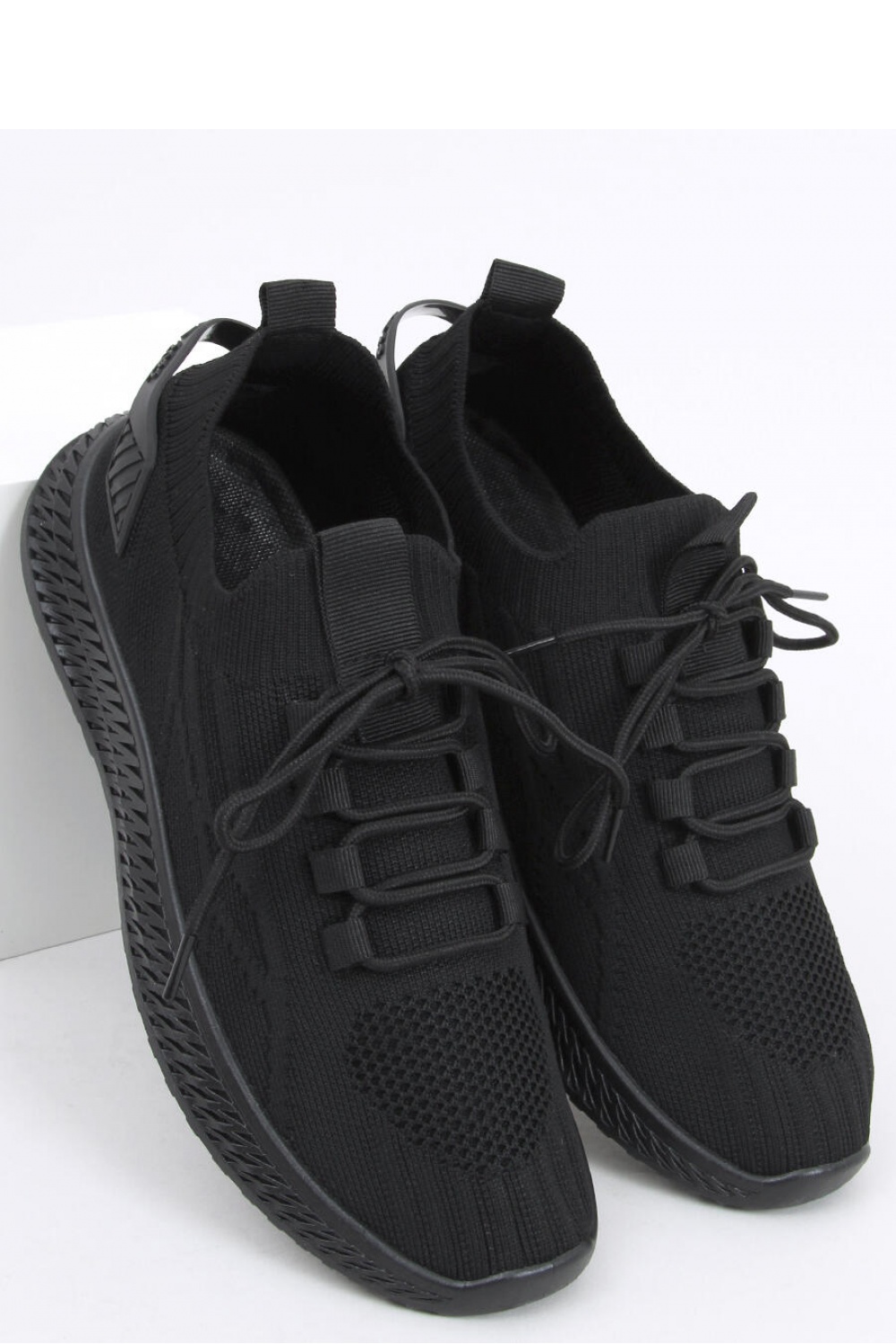 Sportschuhe model 163527 Inello schwarz Damen