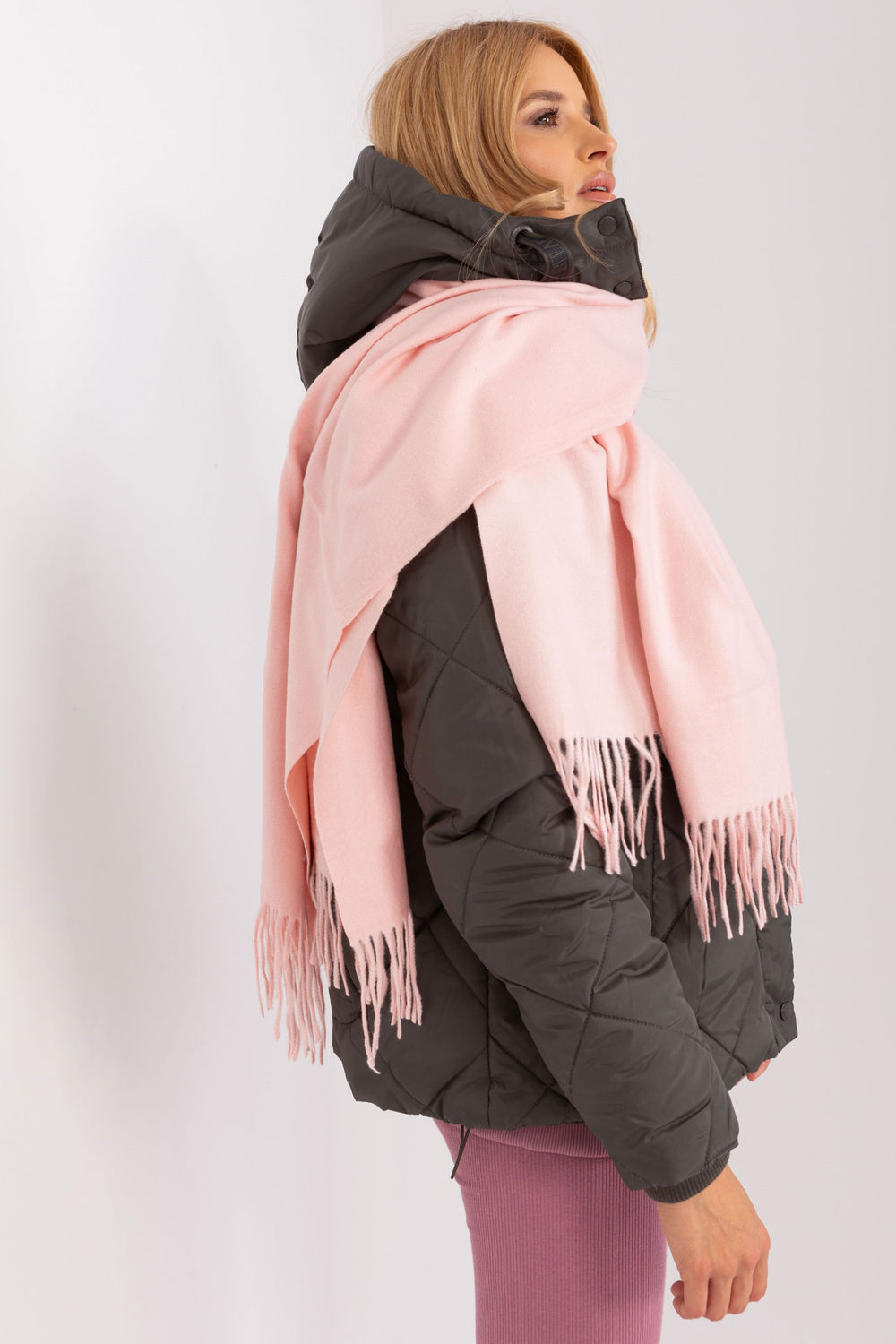  Shawl model 187602 AT  pink