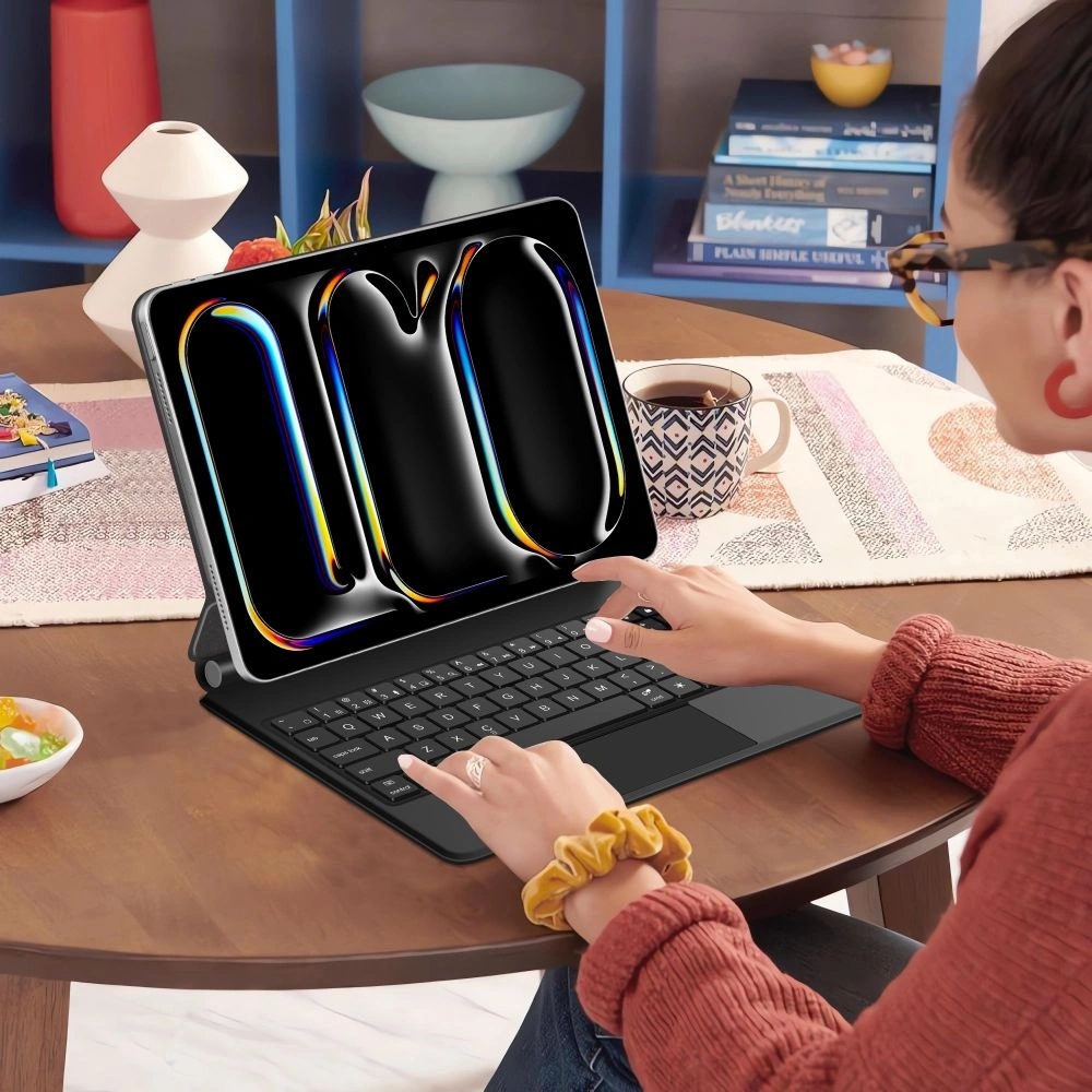 Etui z klawiaturą Tech-Protect SmartCase Magnetic + Keyboard do Apple iPad Pro 13” 2024/2025 Black