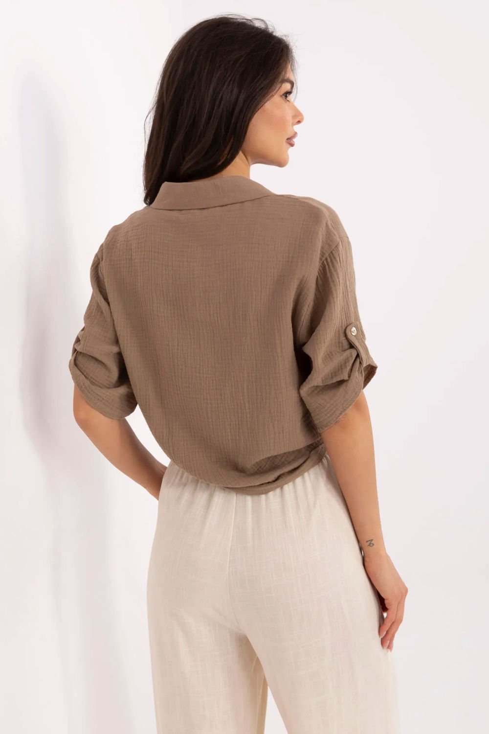  Shirt model Italy Moda  beige