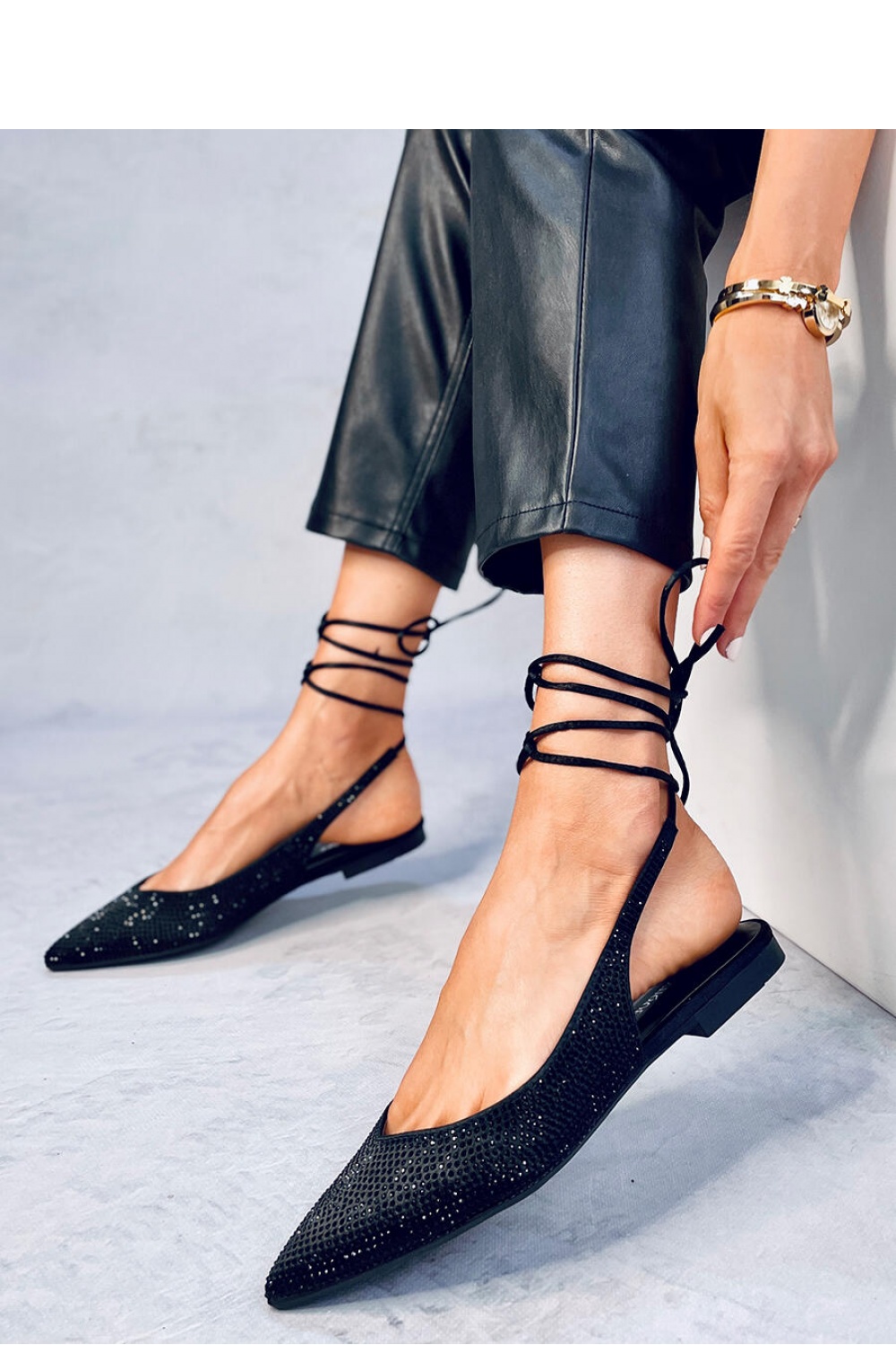  Ballet flats model 181967 Inello  black